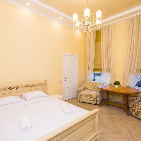 Avangard On Sholom Aleikhem St 7 Apart Apartment Lviv Bagian luar foto